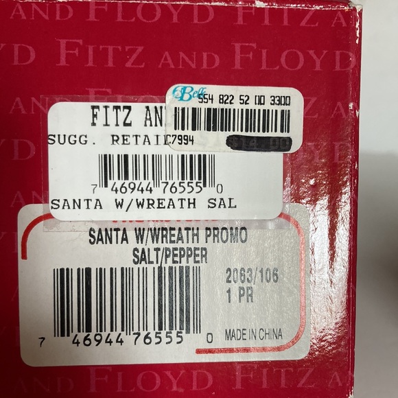 Fitz & Floyd Vintage Salt Bottom & Pepper Top Santa Holding Wreath 5" x 3.5" - Picture 14 of 16